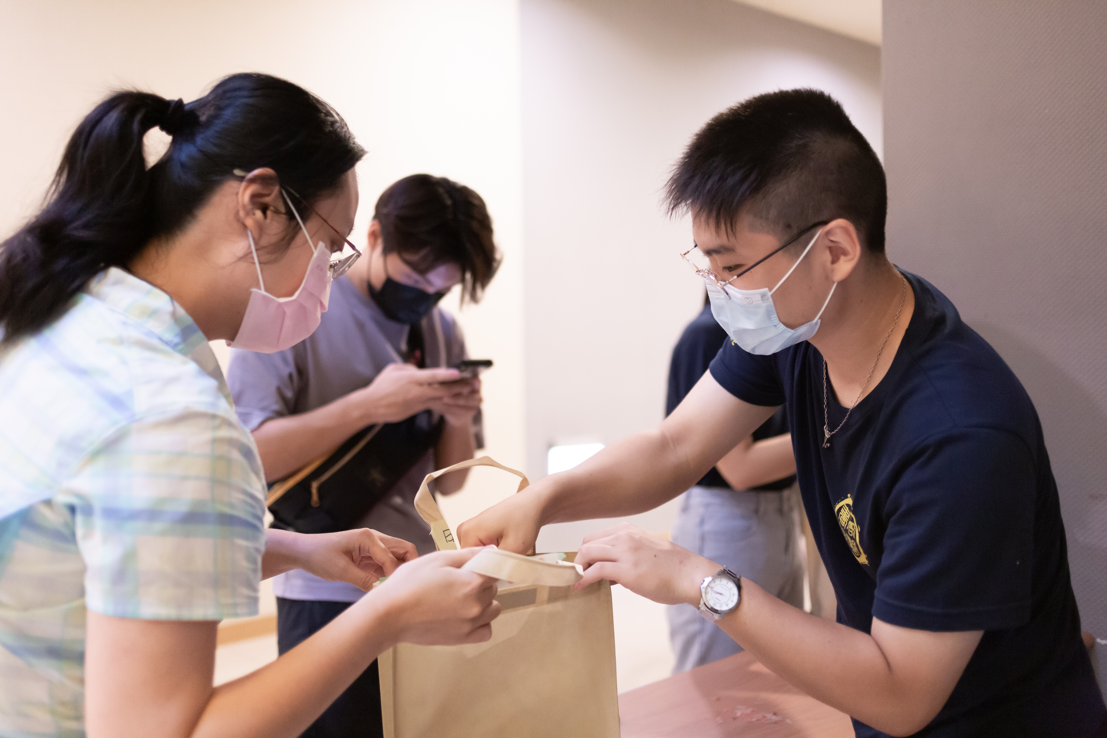 書院導師提前領取小家資料準備活動